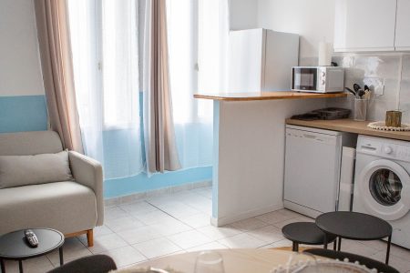 Studio moderne proche gare avec terrasse & BBQ