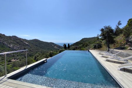 Villa PORRA 100m², pleine nature, vue mer