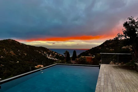 Villa 100m², pleine nature, vue mer