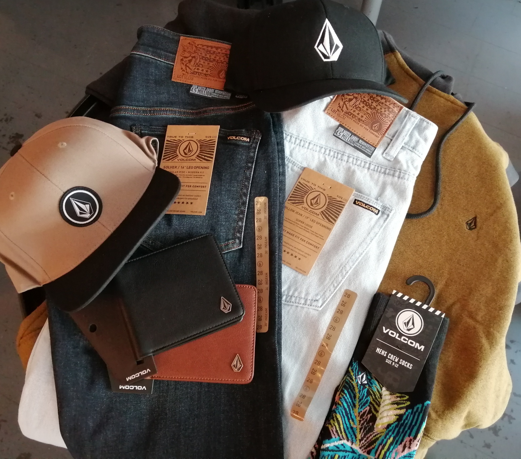 Division Skateshop Bar