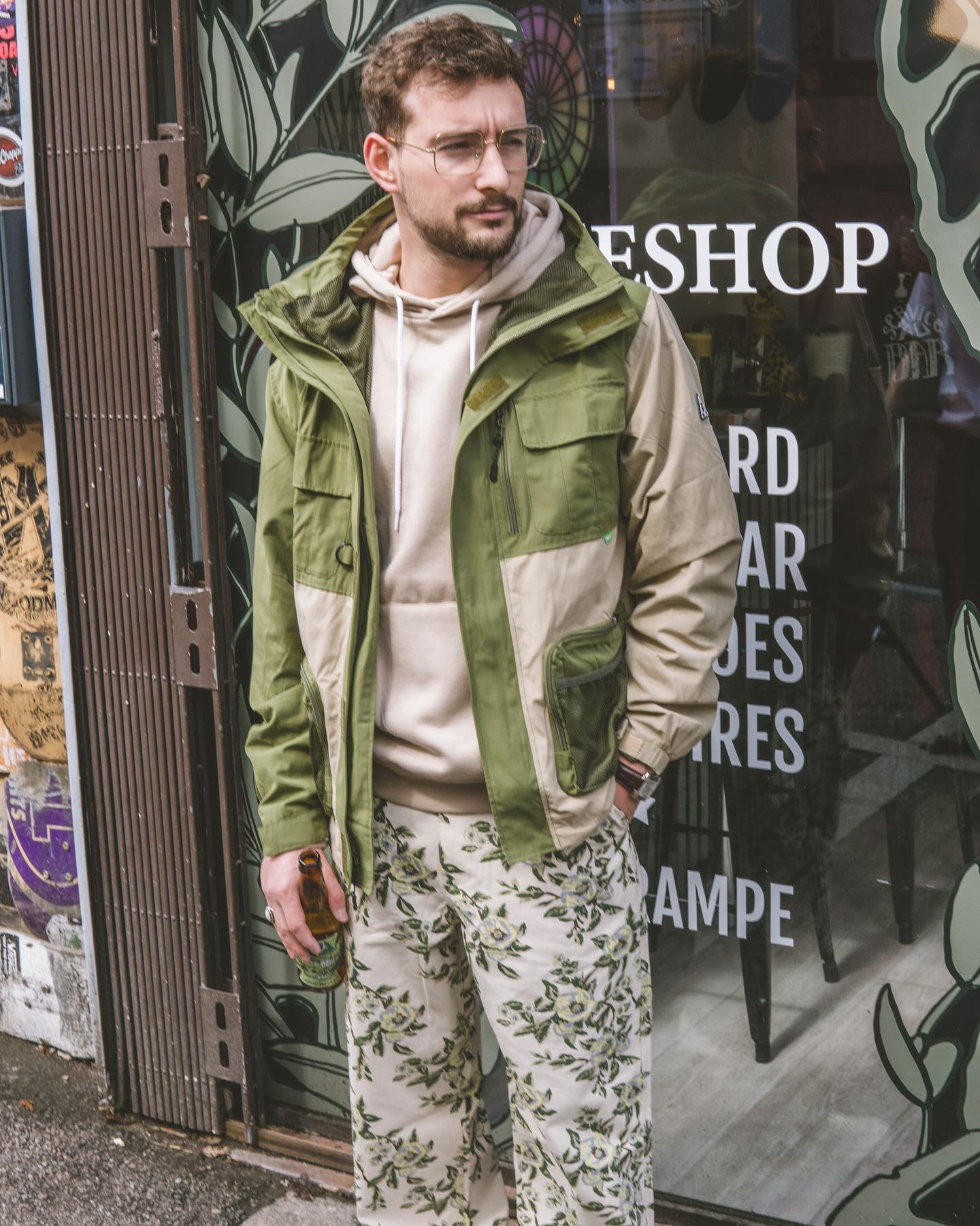 Division Skateshop Bar