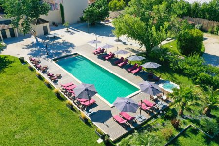 LA PETITE INSOUPÇONNÉE