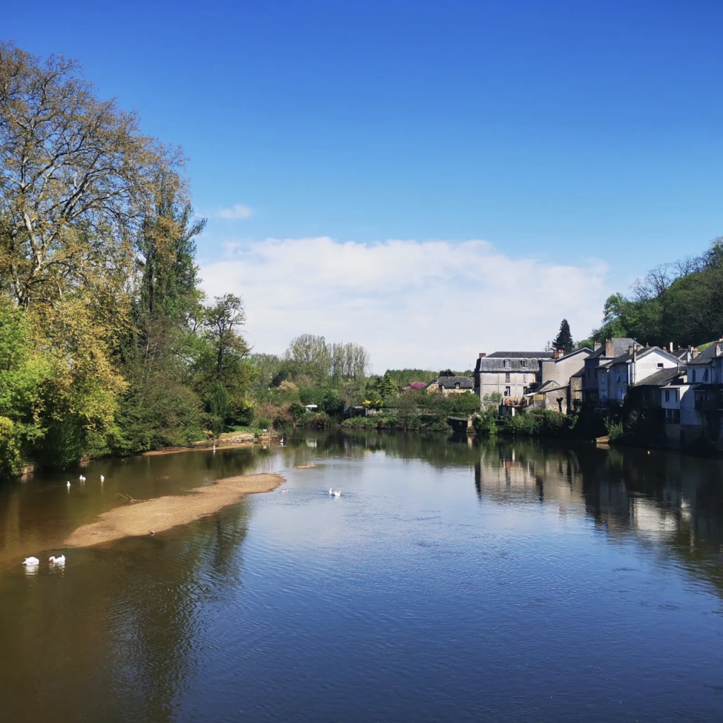La Chapelle-Mouret, Terrasson-Lavilledieu