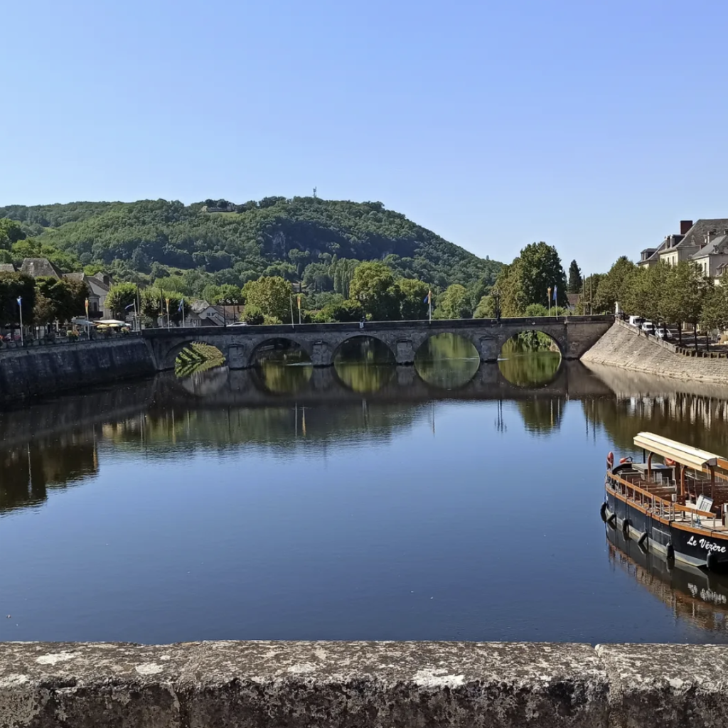 La Chapelle-Mouret, Terrasson-Lavilledieu
